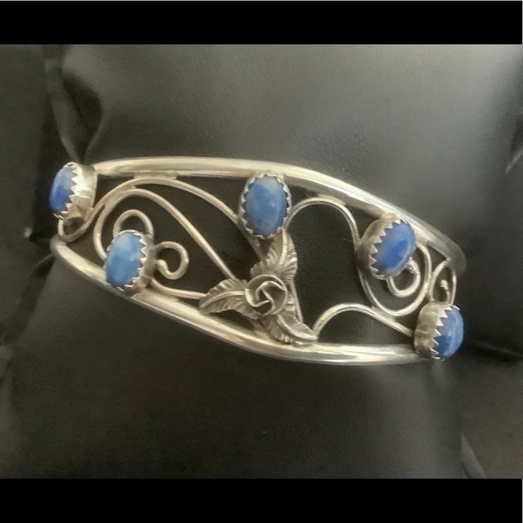 Navajo Max Calladitto Sterling Silver Lapis cuff bracelet - Picture 6 of 7